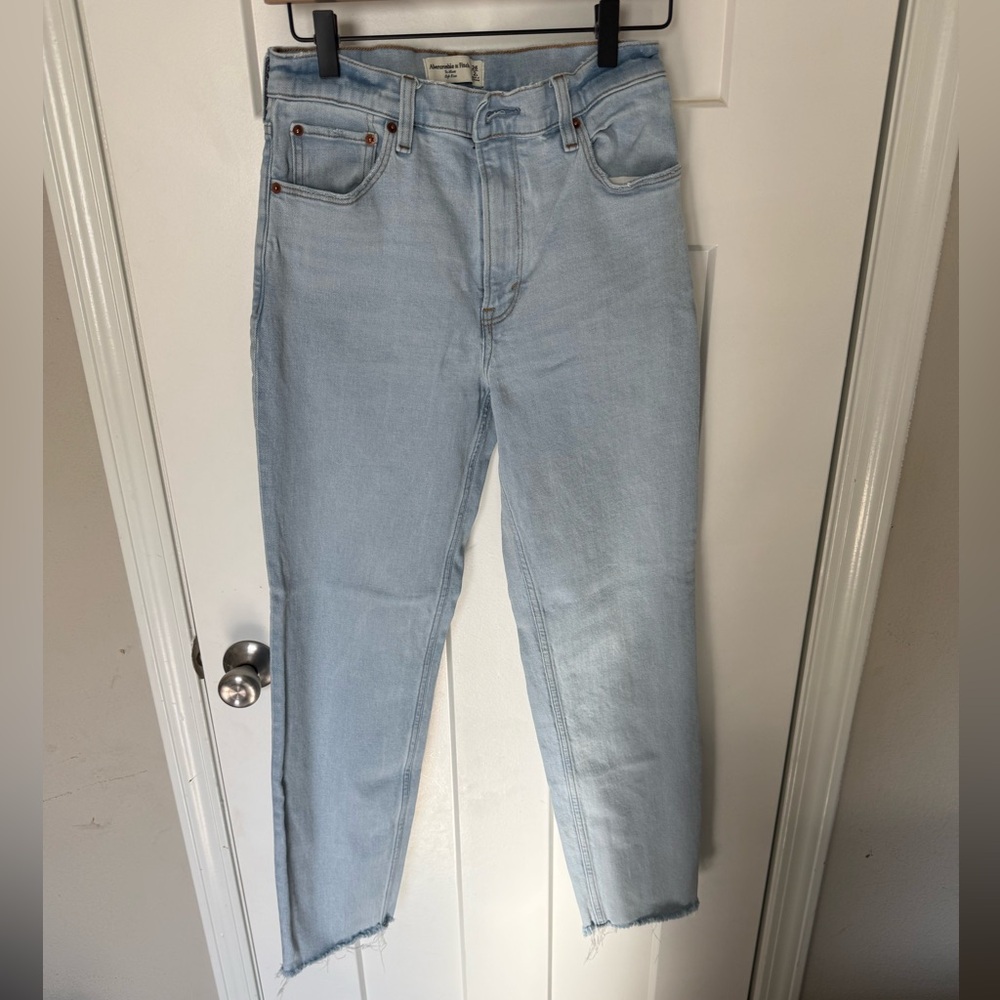 Abercrombie & Fitch Mom High Rise Straight Leg Jeans